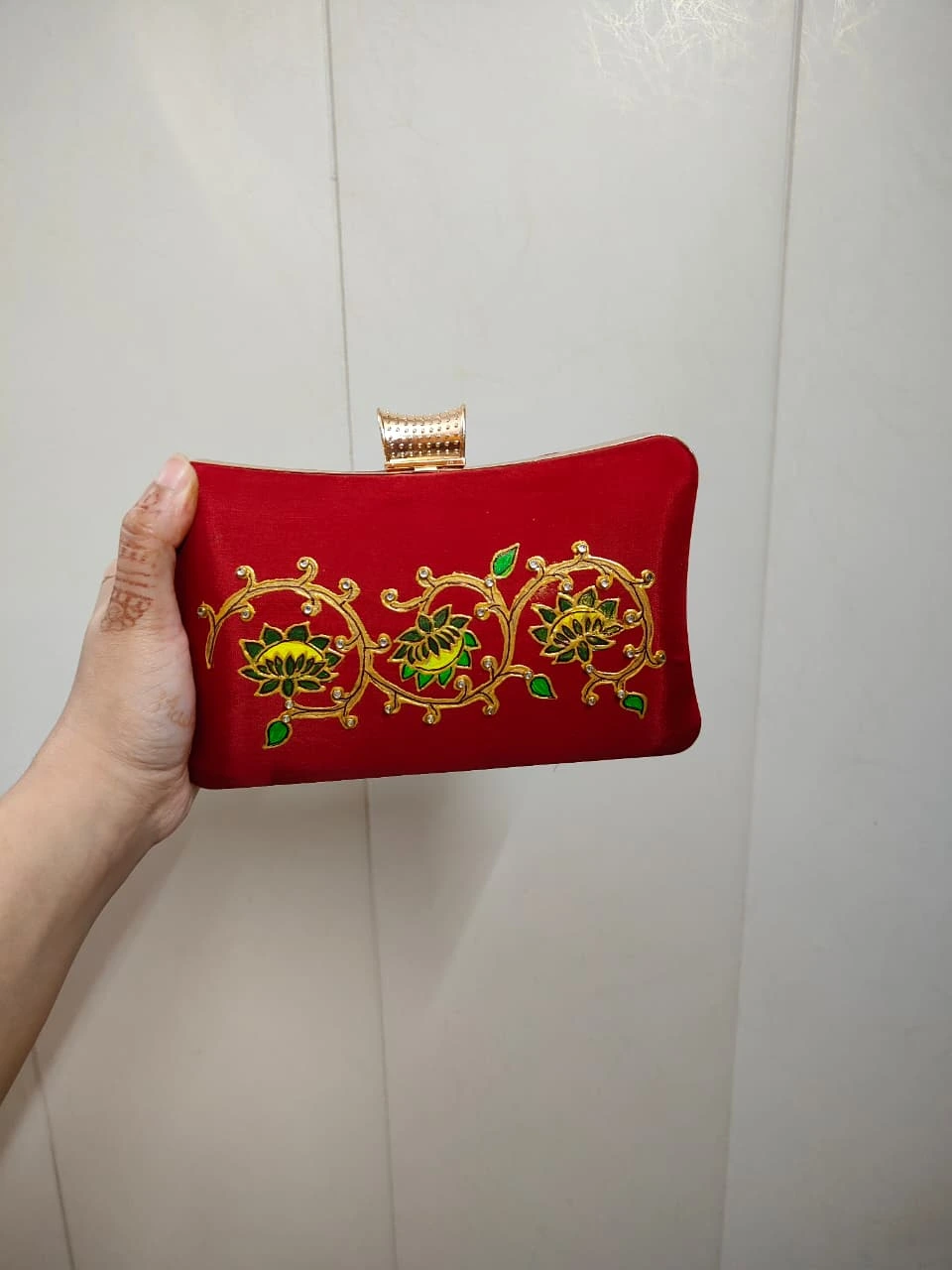 Round Floral Mandala Hand-Painted Clutch